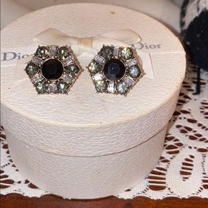 Hexagon studs